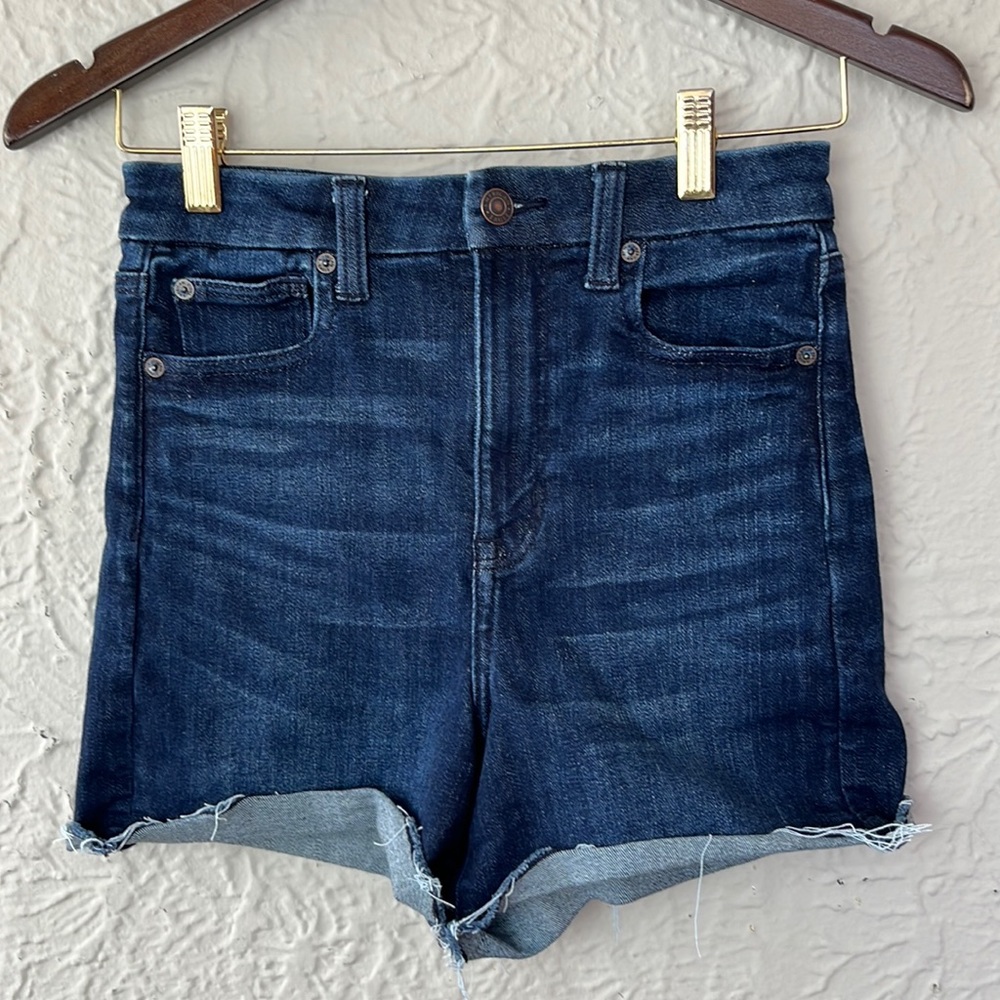 AEO Curvy Super Hi-Rise Shortie